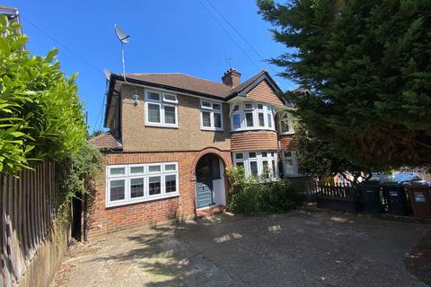 Baldwins Lane, Croxley Green... 4 bed semi