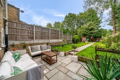 Courthill Road, London SE13 2 bed flat for sale