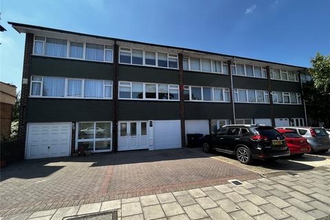 Brookhill Road, East Barnet EN4 3 bed terraced house for sale