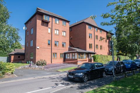 The Crescent, Bromsgrove B60 2 bed retirement property for sale