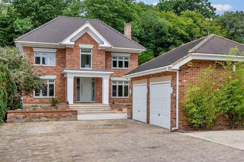 6 bedroom detached house for sale