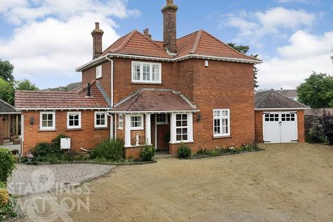 Back Lane, Wymondham 3 bed detached house for sale