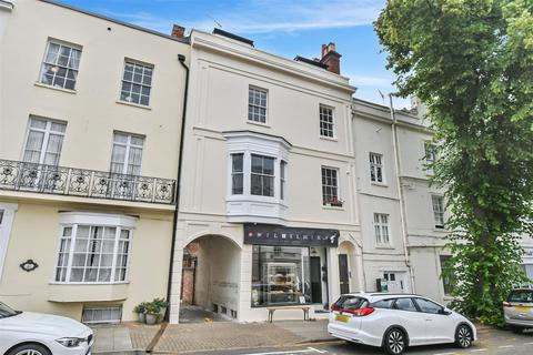 Portland Street, Leamington Spa 1 bed flat for sale