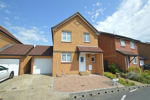 CHAIN FREE * SANDOWN 3 bed detached house for sale