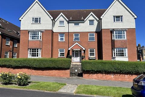 Holbeck Road, Scarborough 3 bed ground floor flat for sale