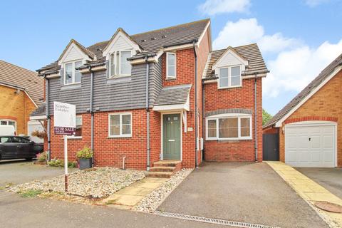 4 bedroom semi-detached house for sale