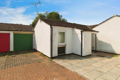 2 bedroom semi-detached bungalow for sale