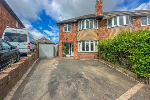 Ashleigh Avenue, Wakefield WF2 4 bed house for sale