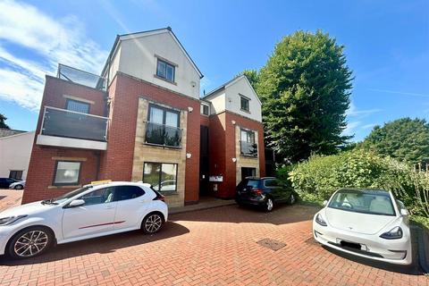 Victoria Court, Hereford HR4 2 bed apartment for sale