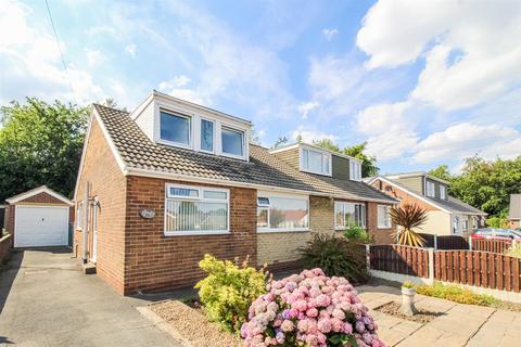 Howard Crescent, Wakefield WF4 3 bed detached bungalow for sale