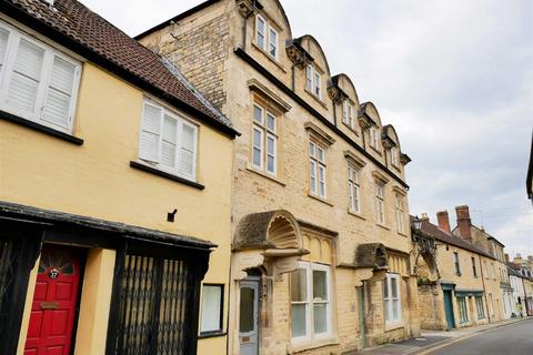 Church Street, Calne 3 bed flat for sale