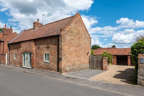 Main Street, Newark NG23 3 bed detached house for sale