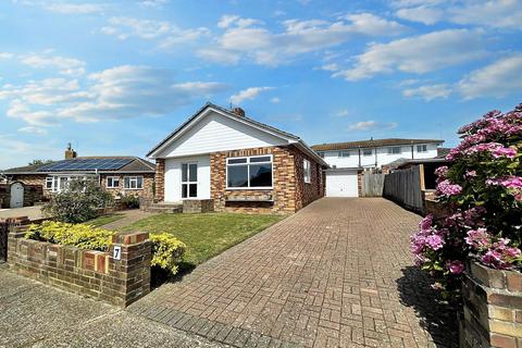 Morningside Close, Seaford, BN25 3DN 3 bed detached bungalow for sale