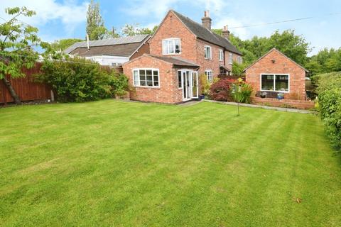 Hawkes Mill Lane, Coventry CV5 3 bed detached house for sale