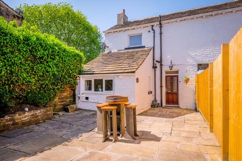 Tanyard Road, Oakes, HD3 2 bed cottage for sale