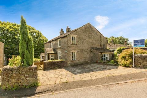 Lidgetts Lane, Macclesfield SK10 3 bed end of terrace house for sale