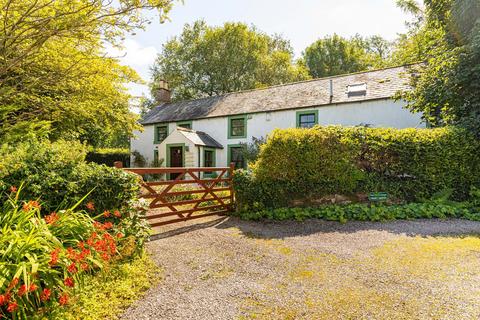 4 bedroom cottage for sale