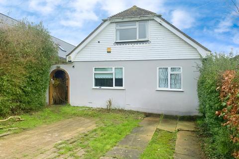 Sea Road, Winchelsea TN36 2 bed bungalow for sale