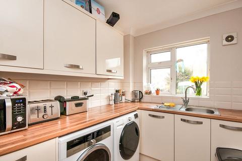 Brookland Close, East Sussex TN34 2 bed maisonette for sale