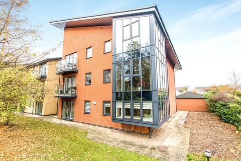 Manton Road, Lincolnshire LN2 2 bed flat for sale