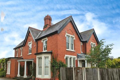 Morda Road, Shropshire SY11 2 bed flat for sale