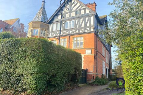 Earls Avenue, Kent CT20 2 bed flat for sale