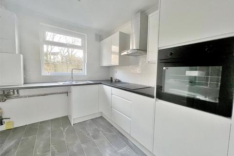 Highfield Gardens, West Sussex PO22 2 bed flat for sale