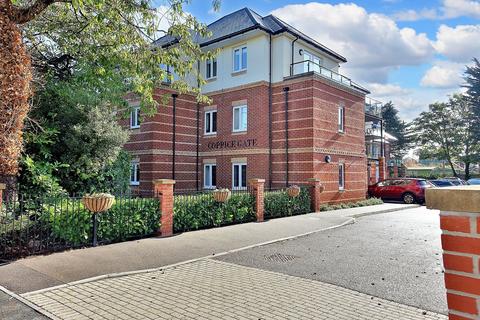 Beaulieu Road, Dibden Purlieu, SO45 2 bed retirement property for sale