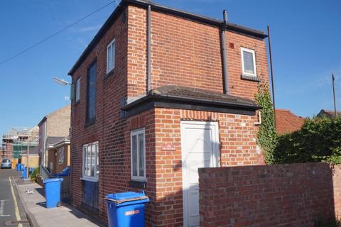 1 bedroom detached house for sale