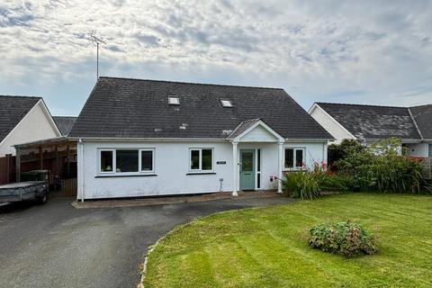 4 bedroom detached bungalow for sale