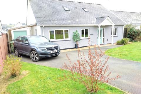 Cribyn, Lampeter, SA48 4 bed detached bungalow for sale