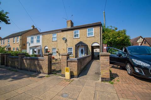 2 bedroom end of terrace house for sale