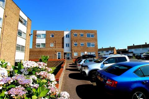 Westfield Court, Stopsley, Luton... 1 bed apartment for sale