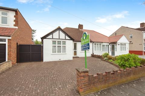 Lyndhurst Avenue, Whitton, Twickenham... 2 bed bungalow for sale