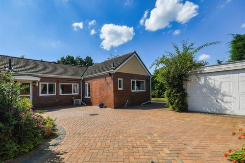 2 bedroom semi-detached bungalow for sale