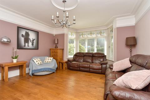 5 bedroom semi-detached house for sale