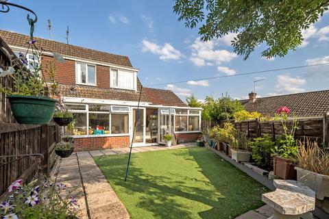 St John's Road, Warminster, BA12 3 bed semi