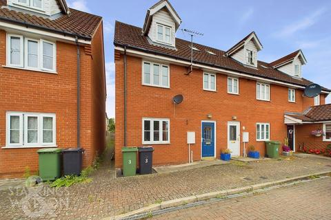 3 bedroom end of terrace house for sale