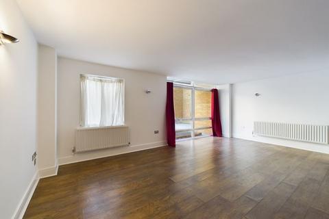 Turner House, Cassilis Road, London 3 bed apartment for sale