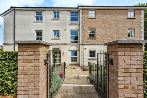 Glen View, Gravesend DA12 1 bed retirement property for sale