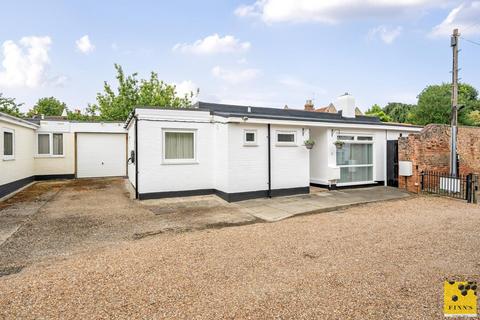 4 bedroom detached bungalow for sale