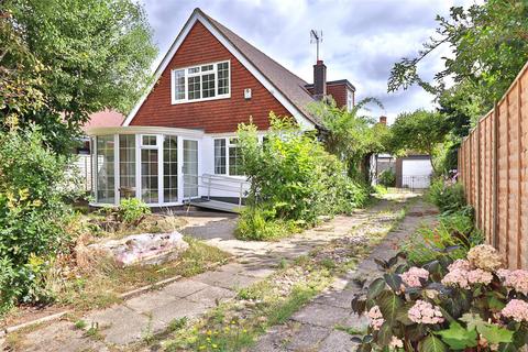 Burford Close, Worthing 3 bed chalet for sale