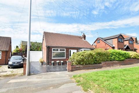 Walmersley Old Road, Bury BL9 2 bed detached bungalow for sale