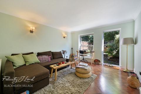 Grace Close, London 3 bed townhouse for sale