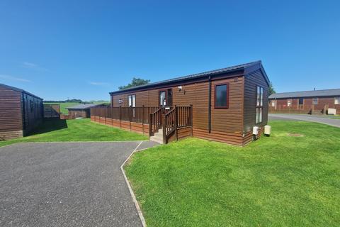 2 bedroom lodge for sale