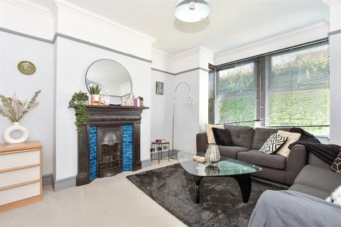 1 bedroom ground floor flat for sale