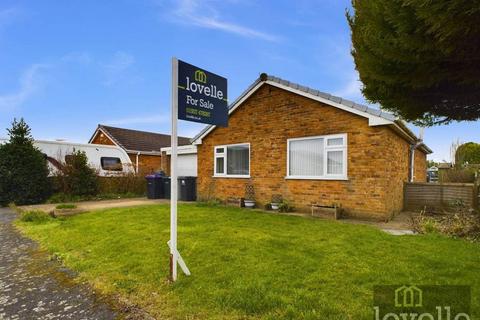 The Meadows, Trusthorpe LN12 2 bed detached bungalow for sale