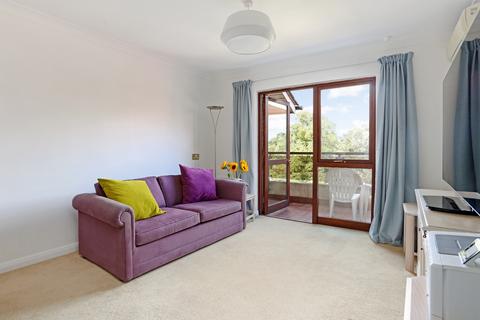 Finchley Road, London NW11 1 bed retirement property for sale