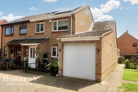 4 bedroom semi-detached house for sale