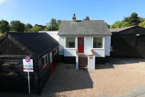 Sandwich Road, Ash 2 bed bungalow for sale